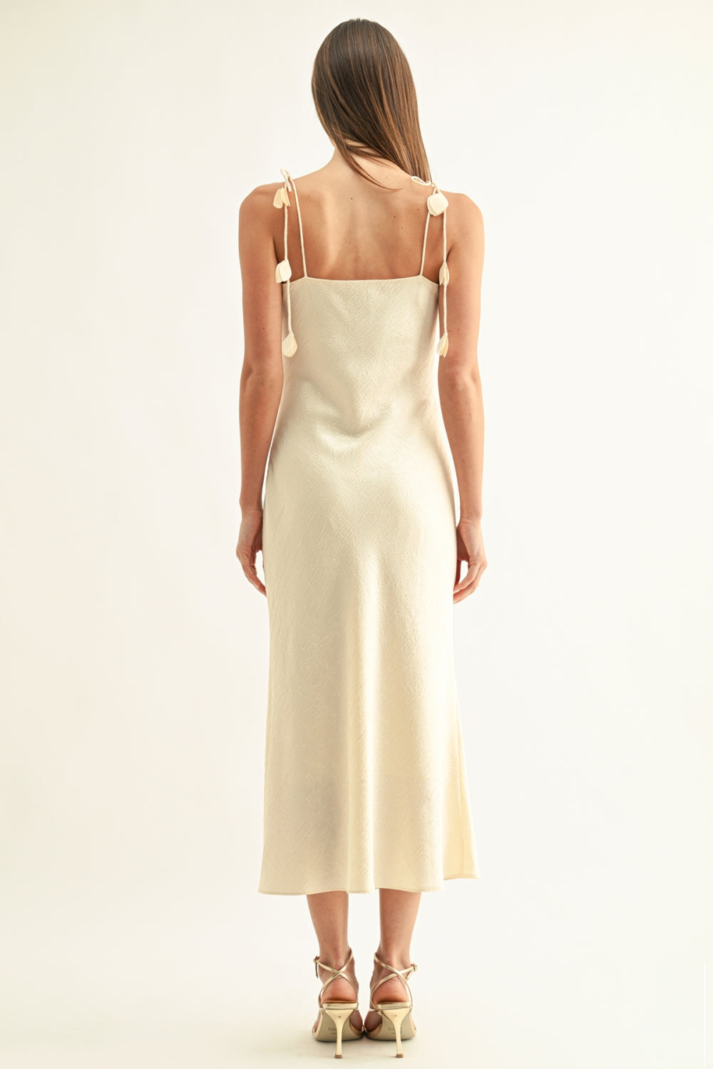 F268D7266_CREAM