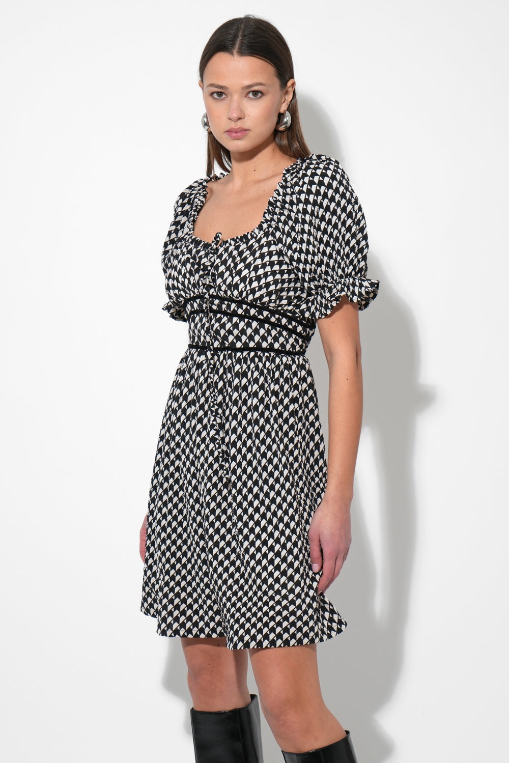 F257D6476_BLACK&CREAM