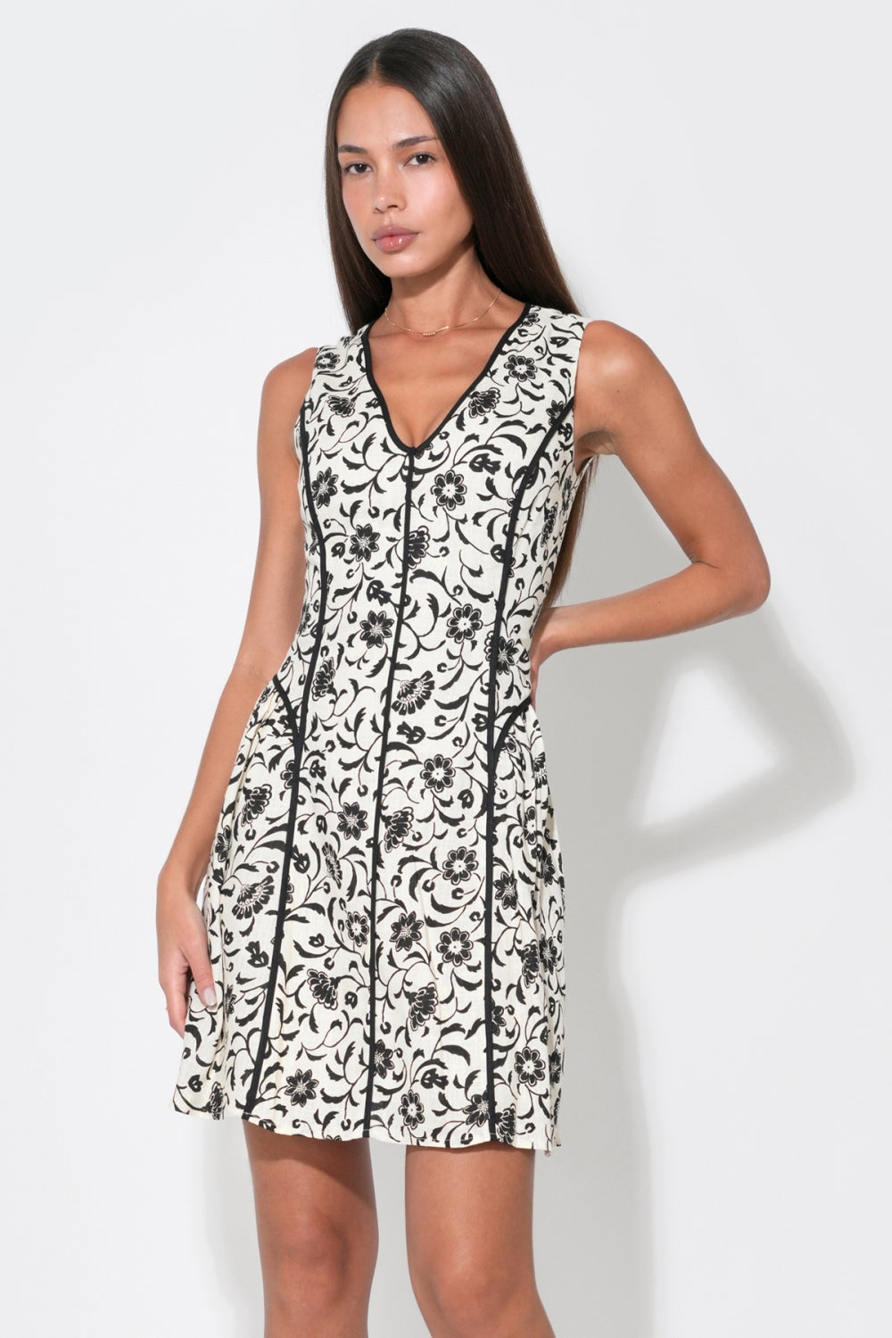 F263D6980_BLACK/IVORY