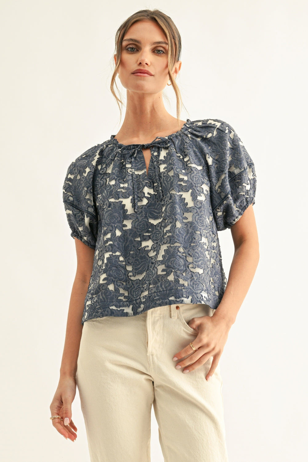 Briana Jacquard Chambray Lantern Sleeves Blouse F267T7596_DENIM BLUE JACQUARD