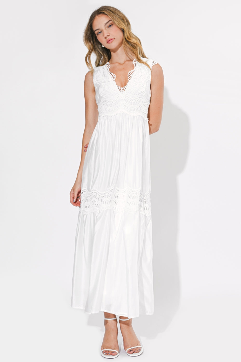 Charlotte Lace Contrast Maxi Dress White / S