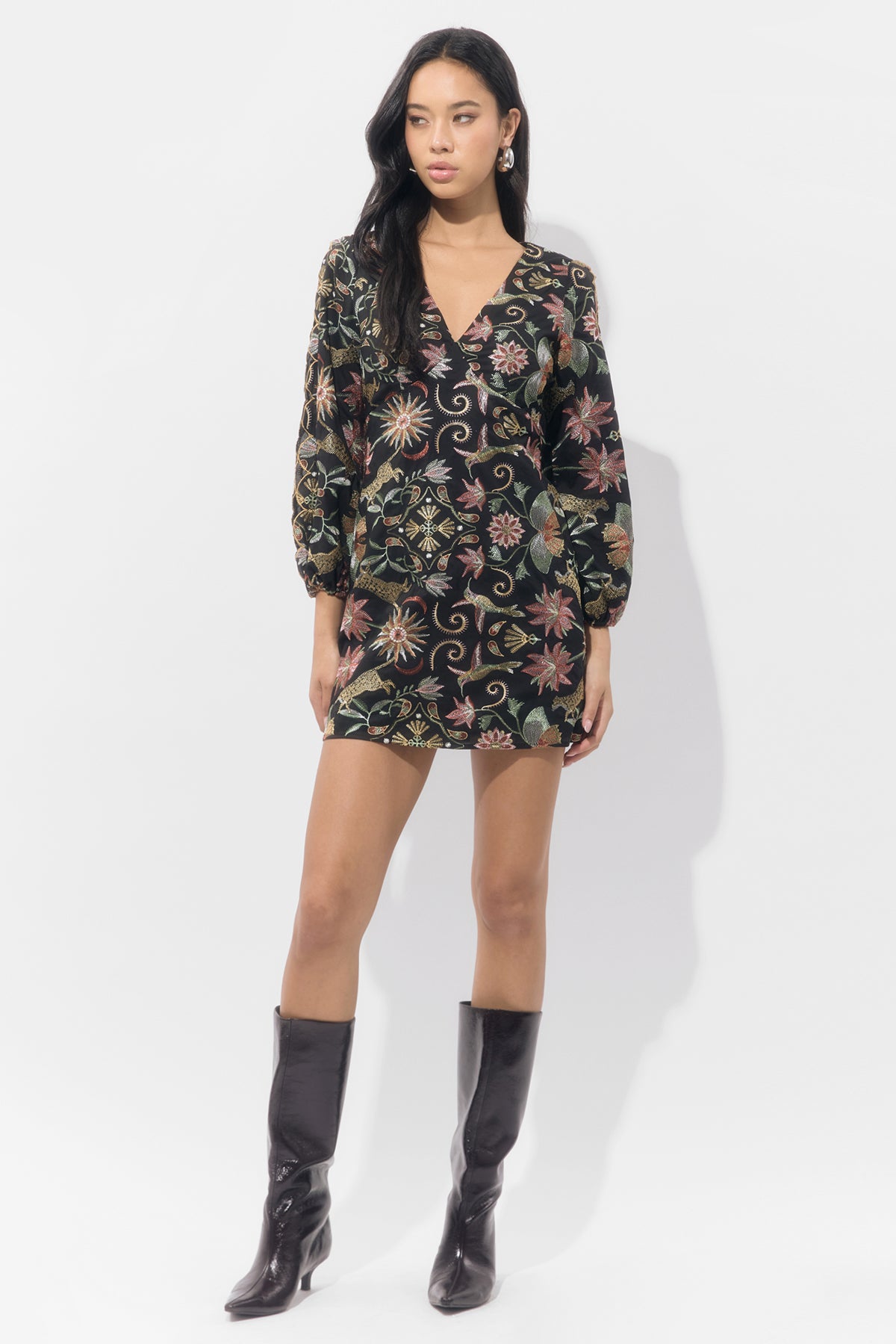 Juno Scallop Sleeve Embroidery Mini Dress