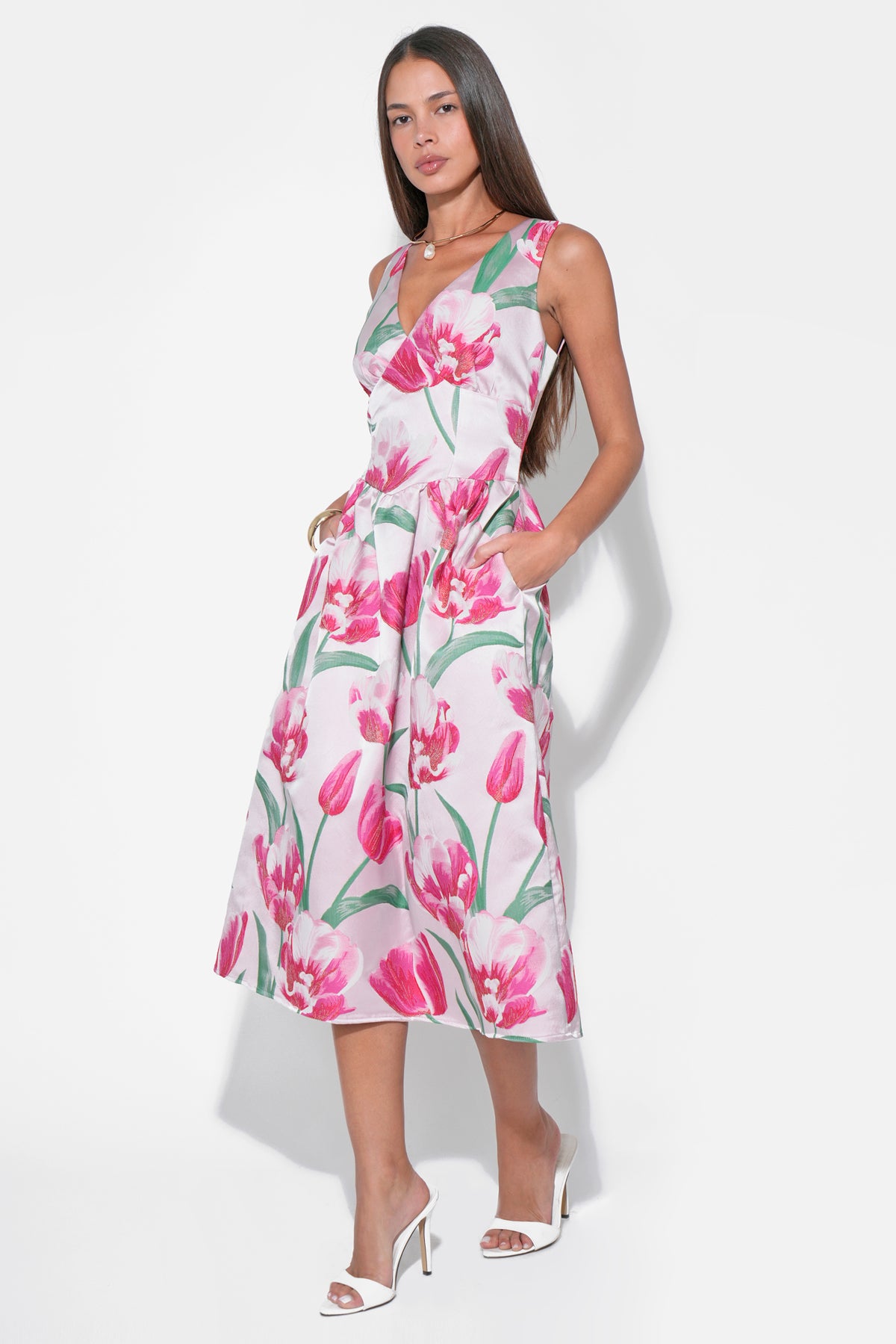 Amira Sweetheart Flower Jacquard Midi Dress