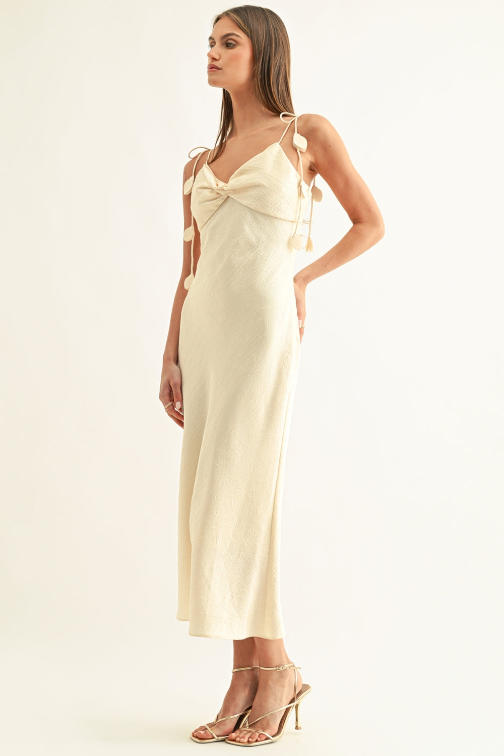 F268D7266_CREAM