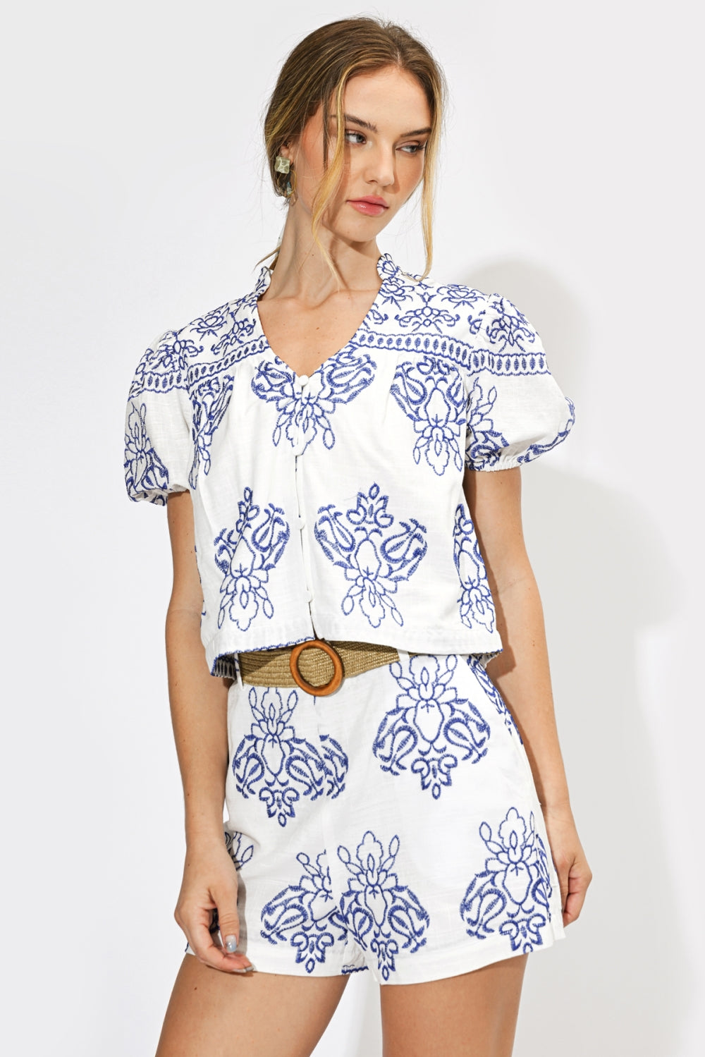 F265T7543_WHITE/BLUE