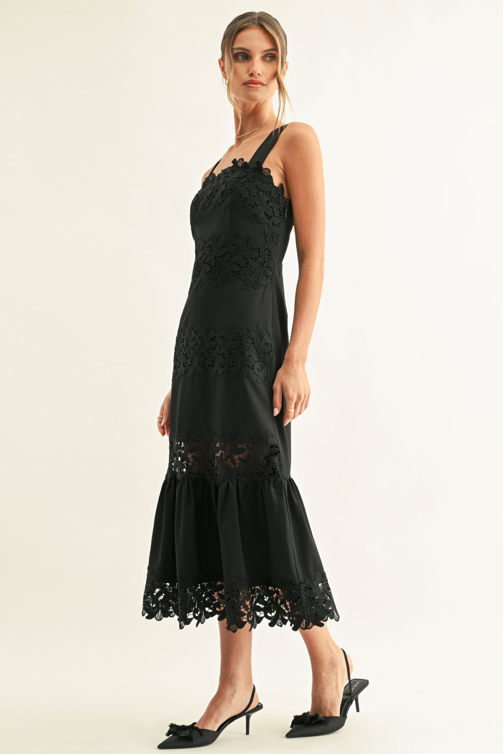 F268D7270_BLACK