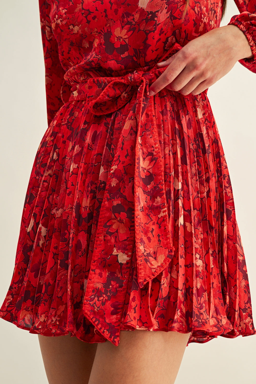 Bailey Pleated Long Sleeves Mini Dress F269D7396_RED MULTI