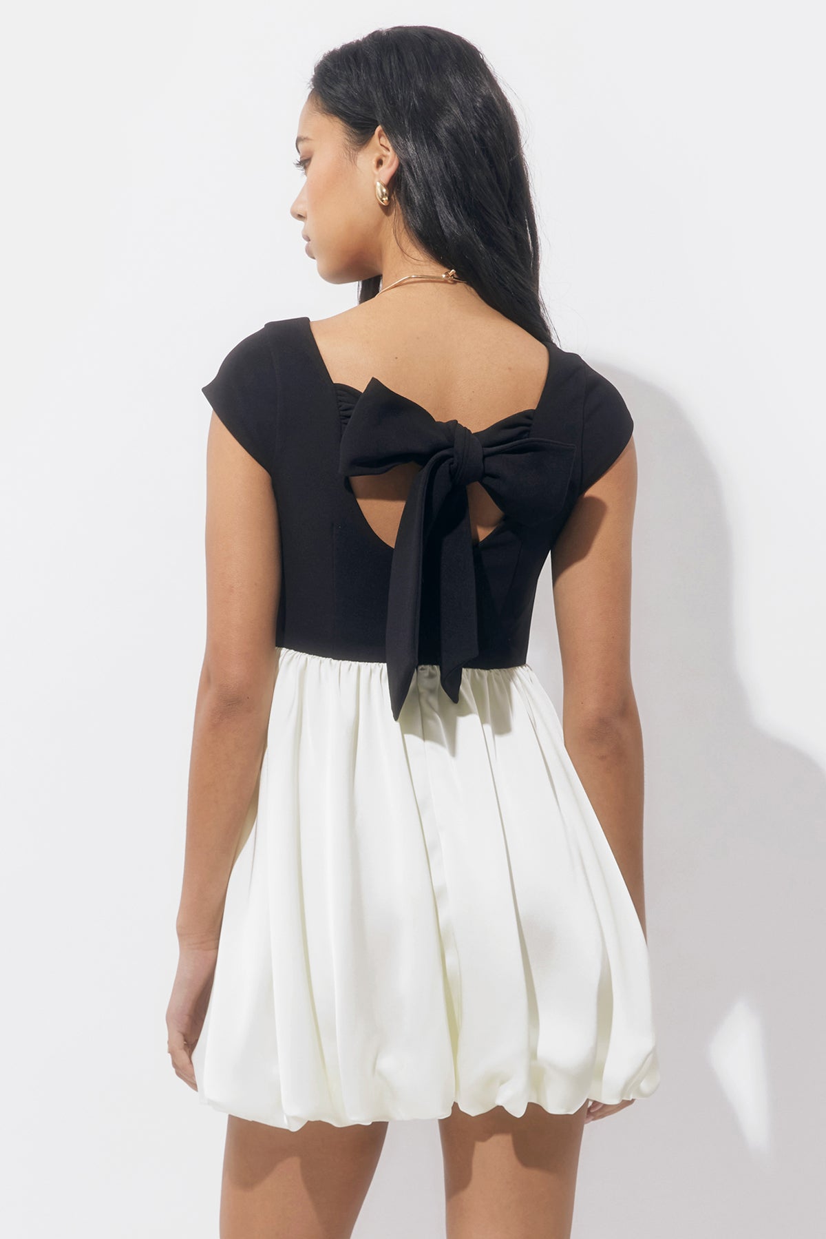 Color Blocked Bubble Mini Dress