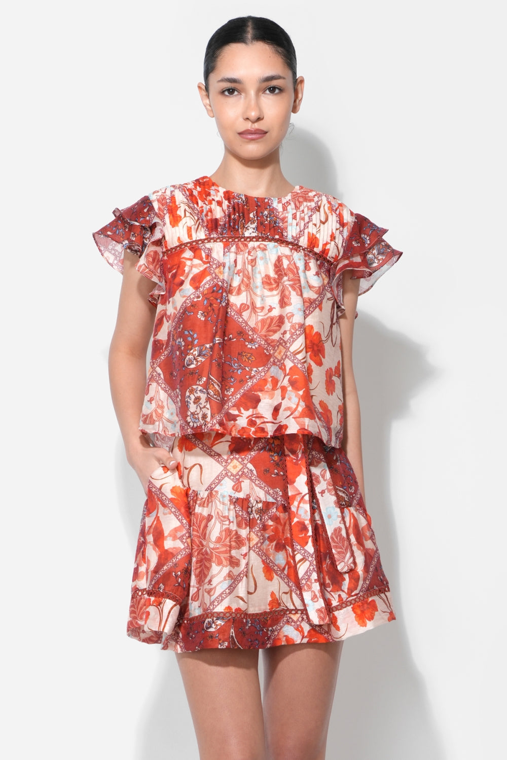 Gemma Pintuck Flutter Sleeves Top F266T7560_RUST MULTI