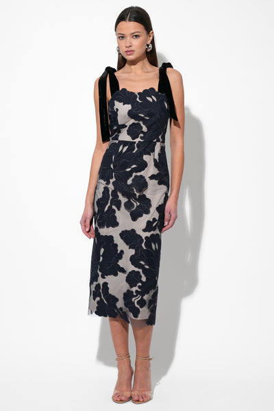 CARAMEL JUNIPER DRESS（NAVY） JUNIPER DRESS - NAVY | Garmentory