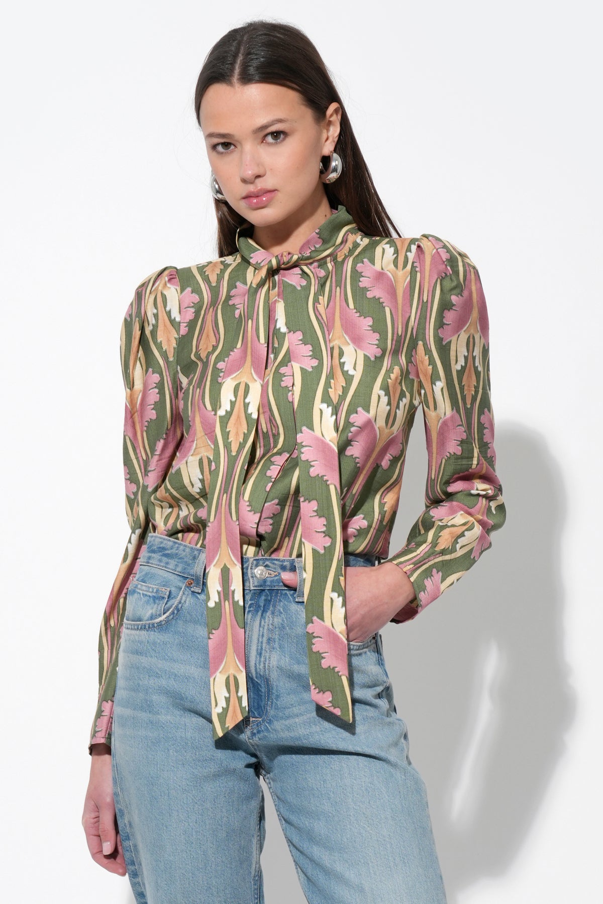 Paris Floral Tie Neck Blouse F257T7290